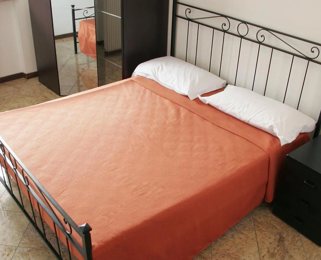 Bed&Wine Otel Negrar
